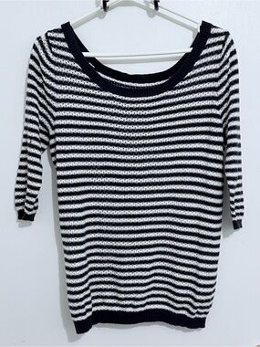 Quiksilver navy blue & White Striped Scoop-Neck knit Sweater